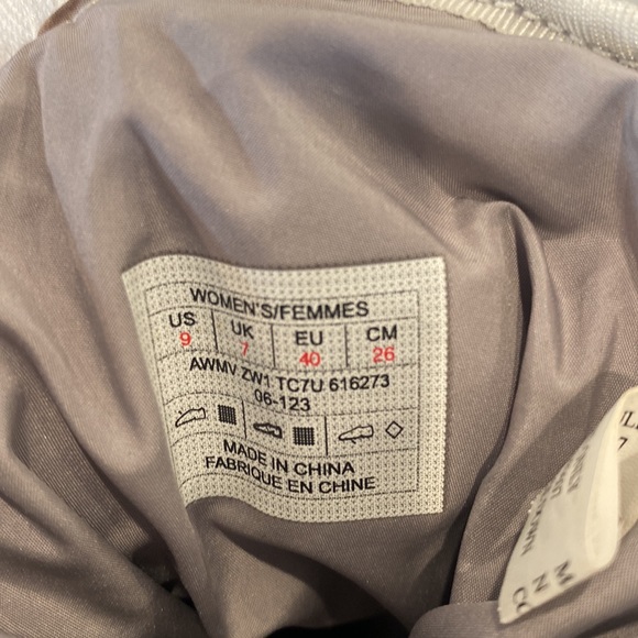 ☃️❄️Women’s North face boots - Picture 3 of 13